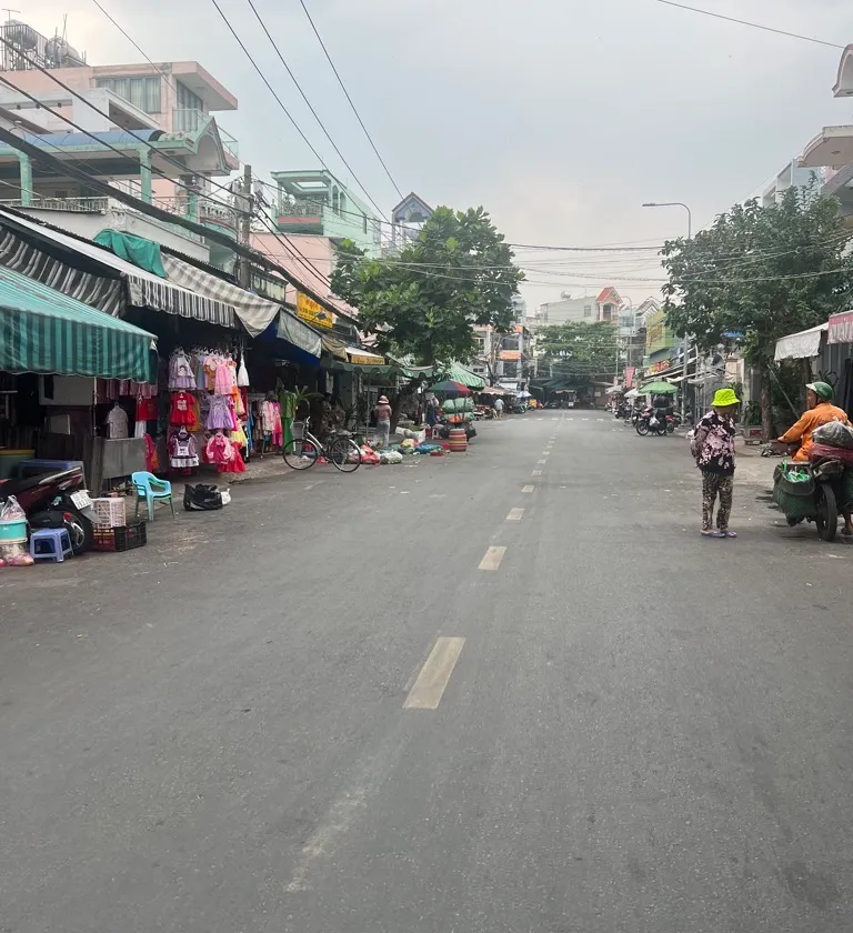 MẶT TIỀN KINH DOANH 4 TẦNG KHU TÊN LỬA 94M2 NGANG 5M NHIK 9 TỶ... Bán nhà mặt phố tại An Lạc, Hồ Chí Minh 01