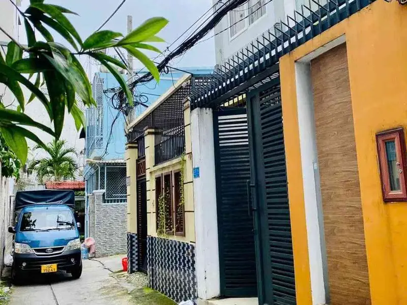4 TẦNG BTCT LUNG LINH TẶNG HẾT NỘI THẤT, CHỈ XÁCH VALI VÔ Ở - HXH THÔNG... Bán nhà riêng tại Tân Sơn Nhất, Hồ Chí Minh 01