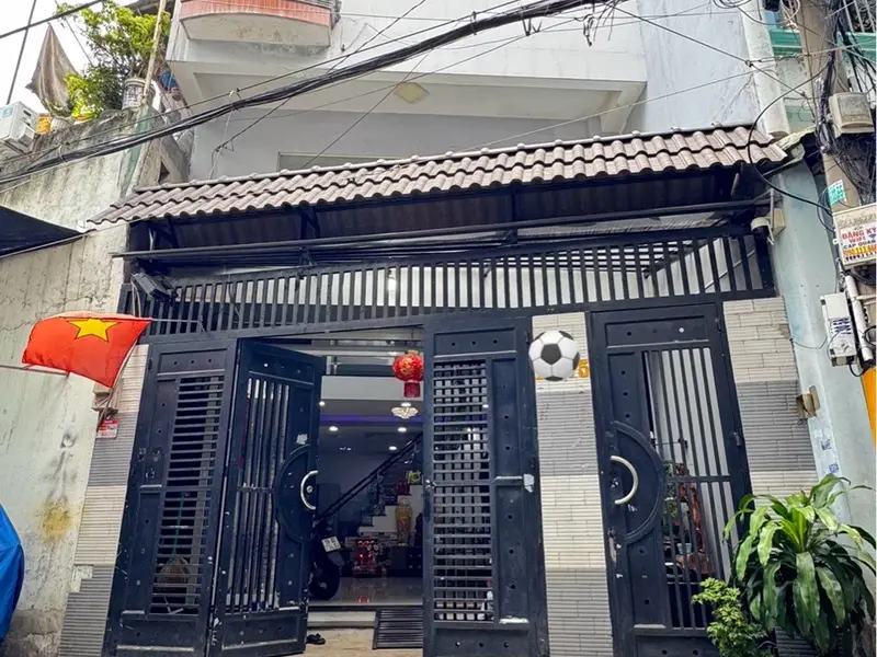 Nhà đẹp giá tốt quận Tân Phú - Hẻm xe hơi, 3 tầng rộng rãi , khu an ninh , gần chợ gần trường học... Bán nhà riêng tại Tân Phú, Hồ Chí Minh 01