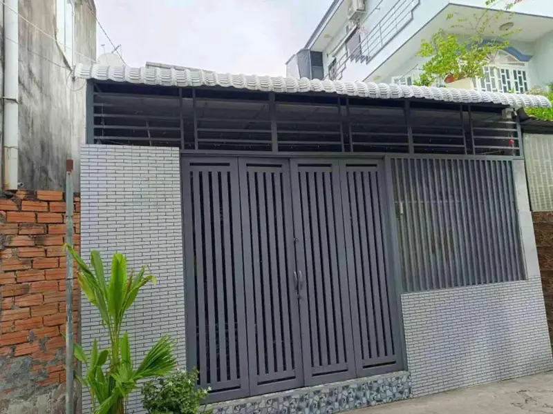 BÁN NHÀ HOÀI THANH, HẺM THÔNG, GẦN CẦU CHÀ VÀ, 70M2, NGANG 5M, SÁT MẶT TIỀN, SHR... Bán nhà riêng tại Phú Định, Hồ Chí Minh 01