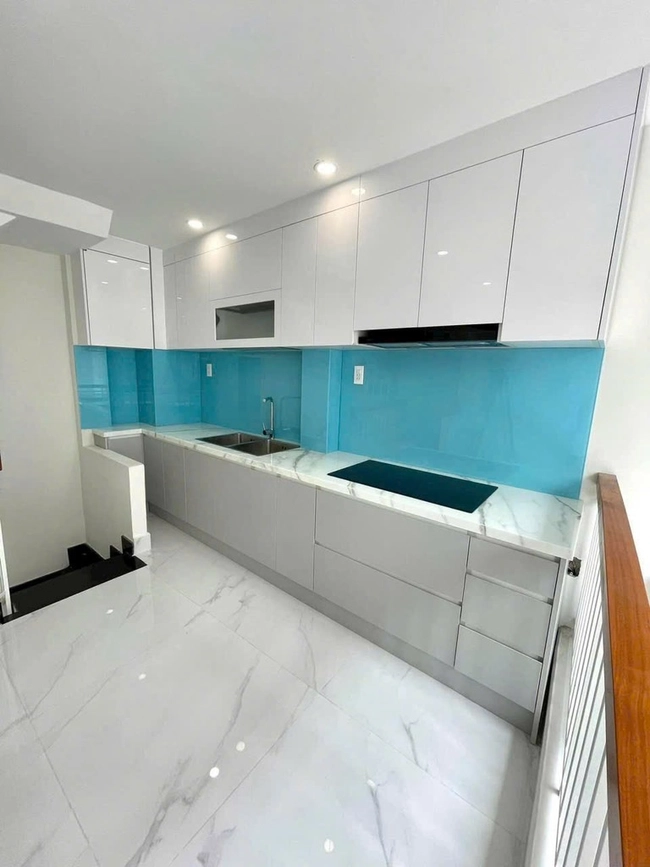 KẸT TIỀN BÁN GẤP NHÀ HẺM CMT8 QUẬN 10 44M GIÁ CHỈ 4.35 TỶ HẺM THÔNG XÂY 3 LẦU tại Hồ Chí Minh 05