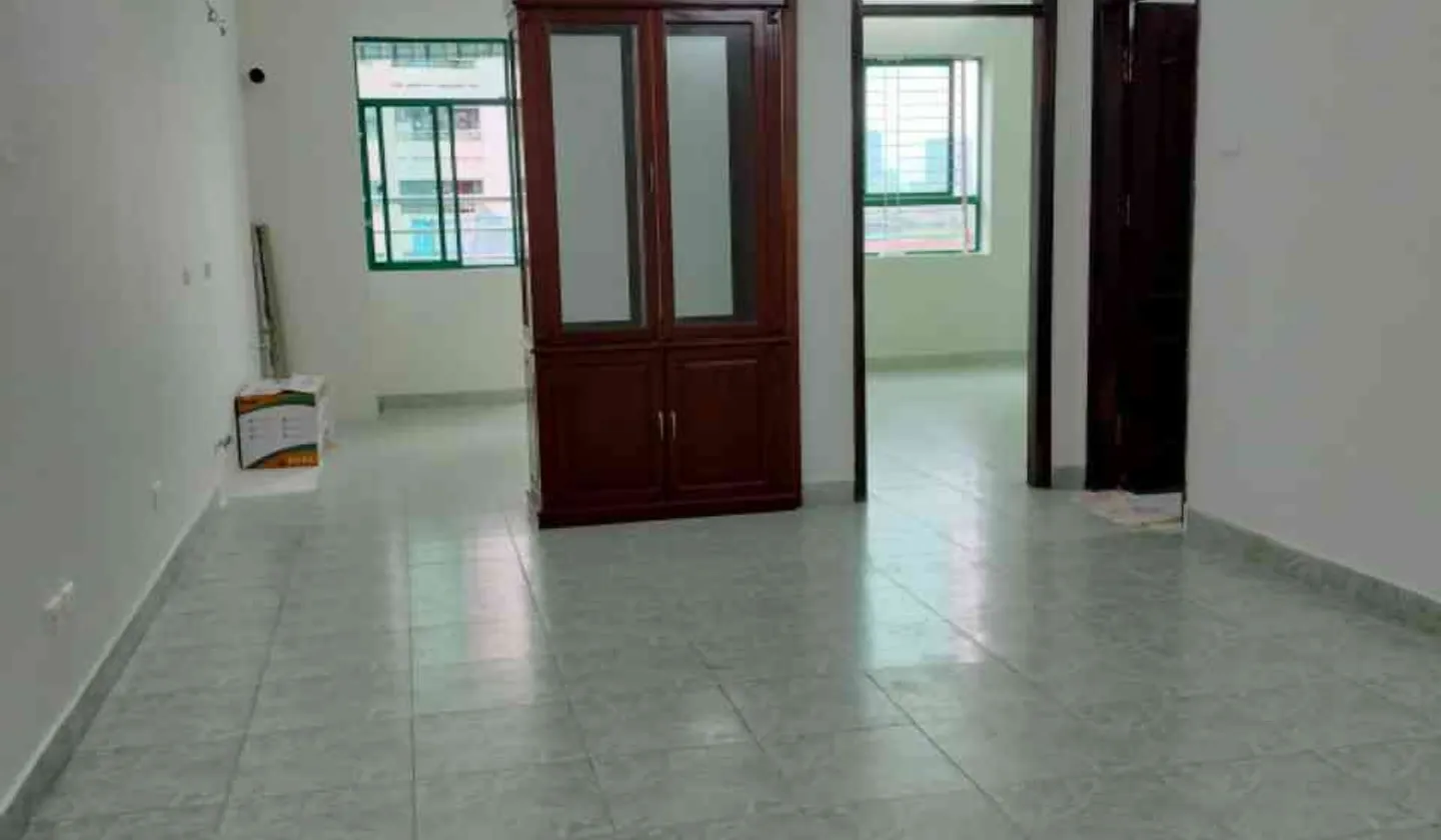 Bán căn hộ chung cư 2 phòng ngủ tại mặt phố Lê Văn Lương, diện tích 65 m2, pháp lý rõ ràng... Bán căn hộ chung cư tại Yên Hòa, Hà Nội 01