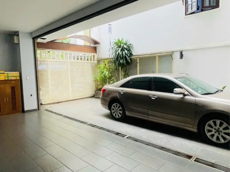 Kết cấu: 4 tầng kiên cố, sân đỗ xe hơi trong nhà có thể để tầm 4 chiếc, 4 PN master, tầng nào cũng... Bán nhà riêng tại Chợ Quán, Hồ Chí Minh 01