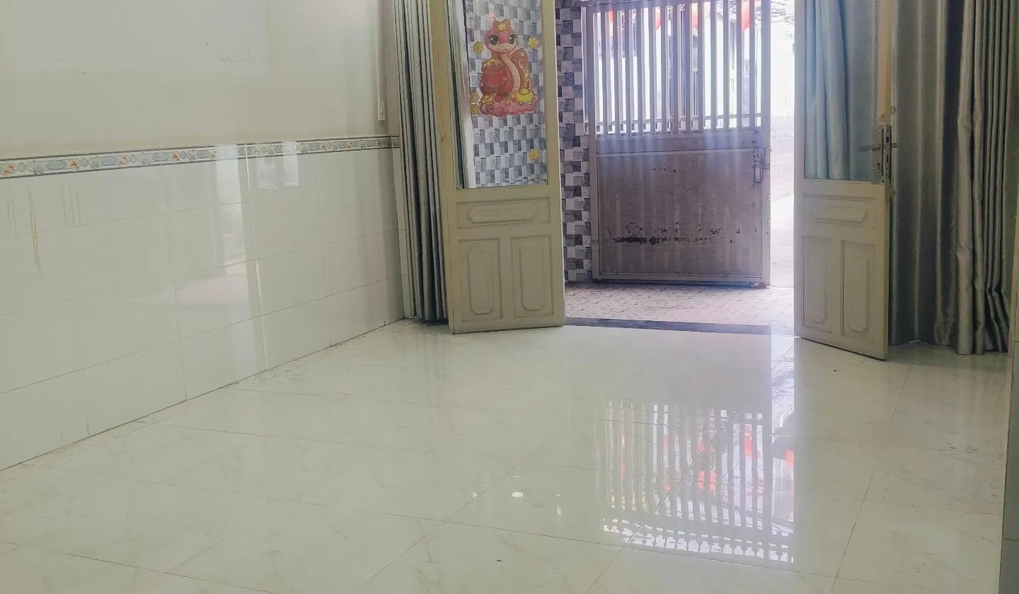 nhà mới sát bên chợ rạch ông Dương Bá Trạc quận 8- hẻm xe hơi thông - ngang 4,5x15-gia chỉ 5xtỷ... Bán nhà riêng tại Chánh Hưng, Hồ Chí Minh 01