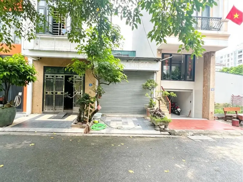 Bán nhà đẹp View Vườn Hoa Tại Khu Tái Định Cư Giang Biên phường Việt Hưng... Bán nhà riêng tại Việt Hưng, Hà Nội 01