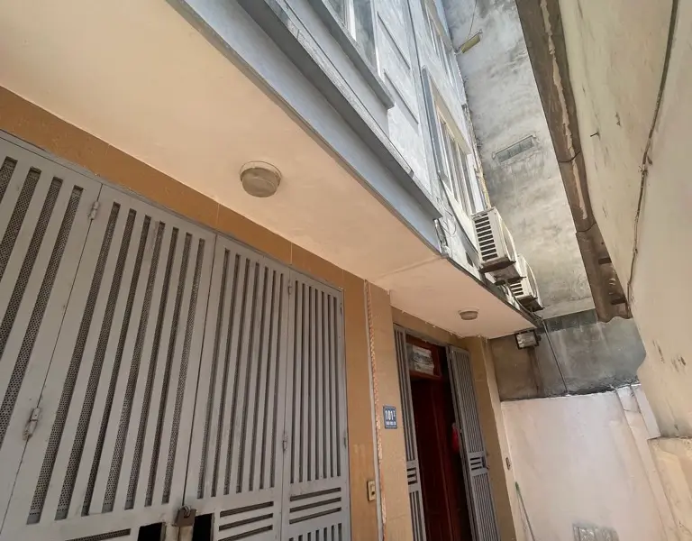 - Trương Định, giao giữa quận Hoàng Mai và Hai Bà Trưng, diện tích 22m²... Bán owner_side tại Phương Liệt, Hà Nội 01