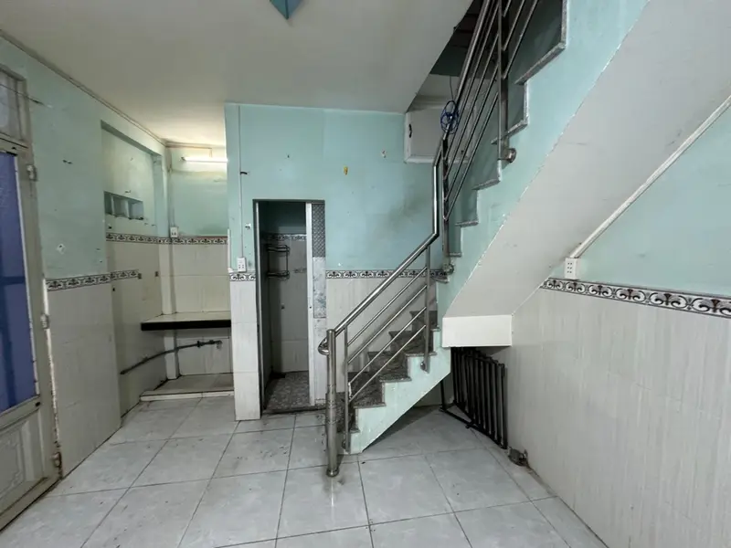 Nhà 2 tầng nhỏ gọn gần Lotter Mart, giá 1.98 tỷ... Bán nhà riêng tại Tân Hưng, Hồ Chí Minh 01