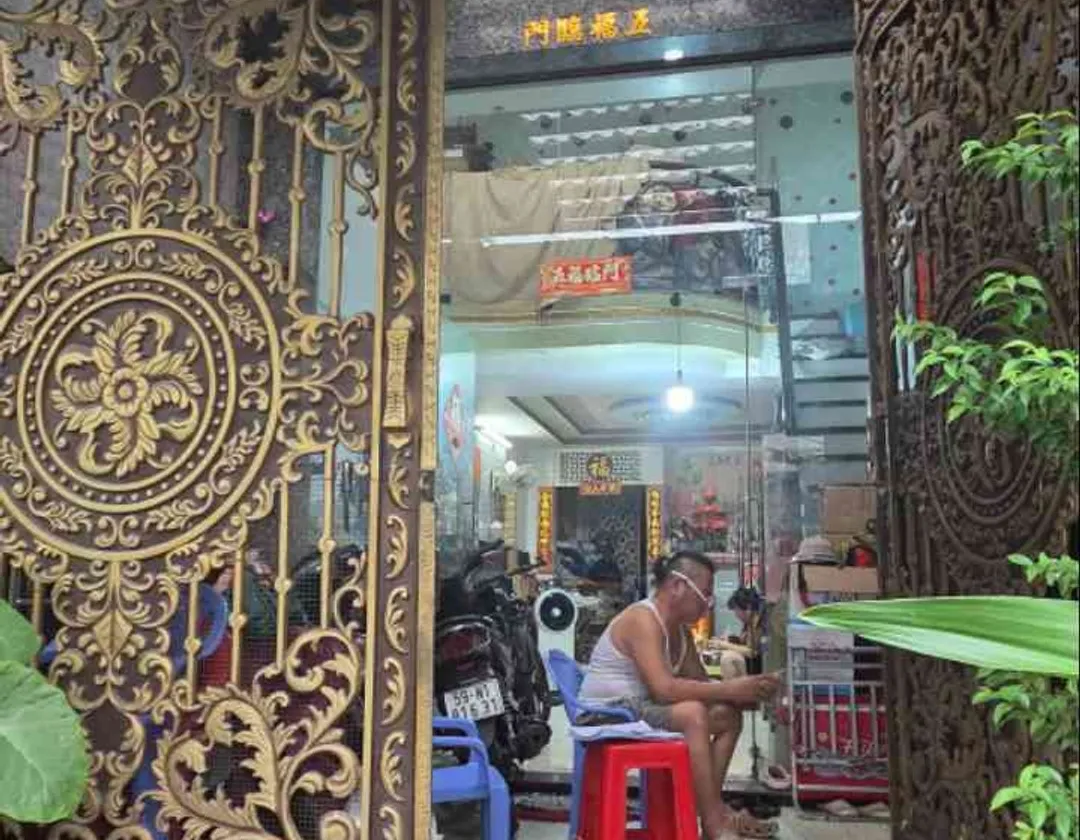 Cơ hội sở hữu nhà 5 tầng có thang máy, hẻm xe hơi gần khu Tên Lửa giá siêu hấp dẫn... Bán nhà riêng tại Bình Trị Đông, Hồ Chí Minh 01