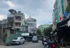 Nhà 2 lầu hẻm xe hơi, kinh doanh thuận tiện tại Nhật Tảo... Bán nhà riêng tại Minh Phụng, Hồ Chí Minh 01
