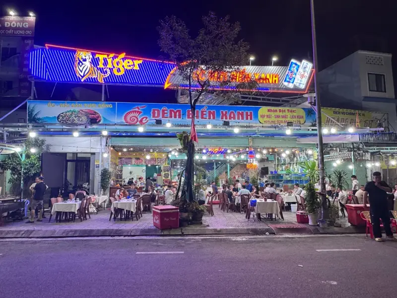 Nhà phố mặt tiền sang trọng tại trung tâm phường Tân Sơn Nhì... Bán nhà mặt phố tại Tân Sơn Nhì, Hồ Chí Minh 01