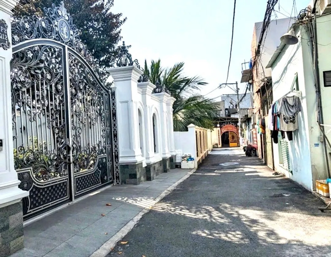 Cơ hội sở hữu nhà góc 2 mặt thoáng ngay ĐHT42 với giá giảm sốc... Bán nhà riêng tại Đông Hưng Thuận, Hồ Chí Minh 01
