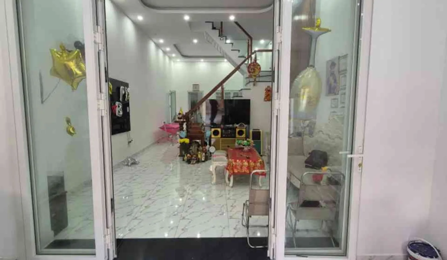 Nhà phố 2 tầng rộng rãi, vị trí vàng tại Hóc Môn... Bán nhà mặt phố tại Xuân Thới Sơn, Hồ Chí Minh 01