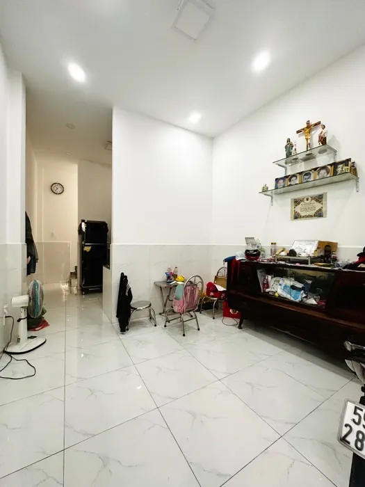 Nhà 2 tầng rộng rãi, hẻm xe hơi Quận 3, ngang khủng 6.5m... Bán nhà riêng tại Nhiêu Lộc, Hồ Chí Minh 01