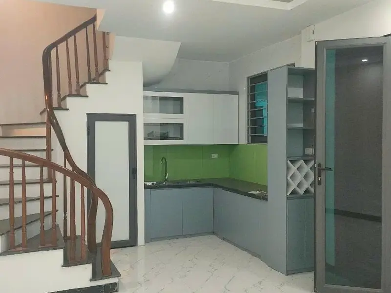 Bán nhà 5 tầng, 3 phòng ngủ, gần chợ tại quận trung tâm... Bán nhà riêng tại Yên Nghĩa, Hà Nội 01