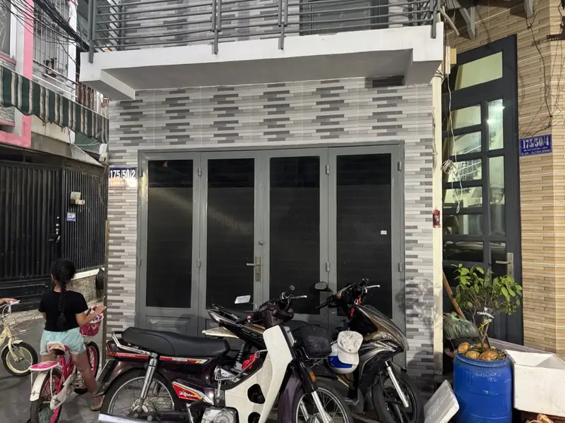 Bán nhà riêng 2 tầng phường Bảy Hiền, diện tích 8.2m², xe hơi đậu cửa... Bán nhà riêng tại Bảy Hiền, Hồ Chí Minh 01