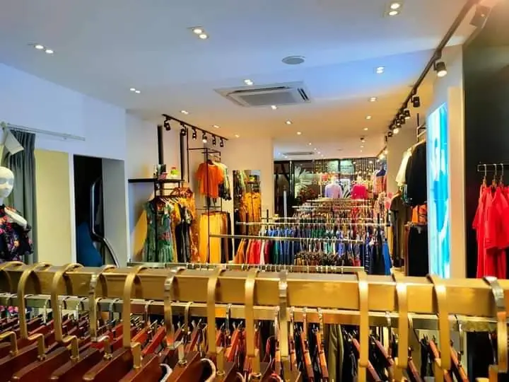 Siêu phẩm nhà mặt phố Nguyễn Văn Cừ – Đỉnh cao vị trí và giá trị đầu tư... Bán nhà mặt phố tại Bồ Đề, Hà Nội 01