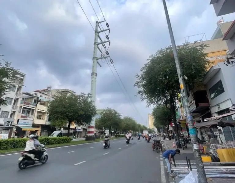 MẶT TIỀN KINH DOANH - HỒNG BÀNG - QUẬN 6 - ĐƯỜNG 30M - LỀ 5M - 5 TẦNG - 65M2 - PHÙ HỢP MỞ P MẠCH... Bán nhà mặt phố tại Bình Tây, Hồ Chí Minh 01
