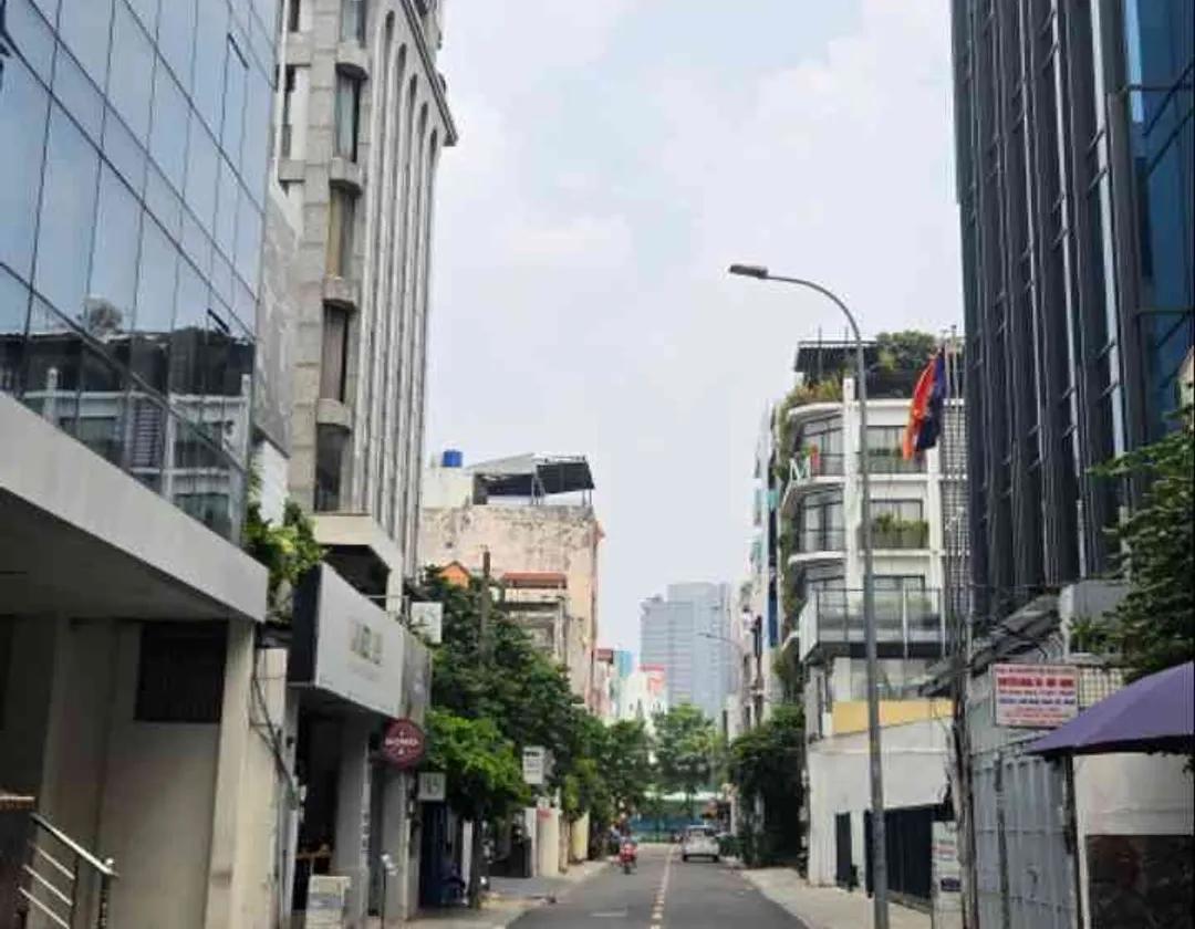 Bán nhà 2 tầng 21m² khu Tân Định Quận 1 giá 3.99 tỷ... Bán nhà riêng tại Tân Định, Hồ Chí Minh 01