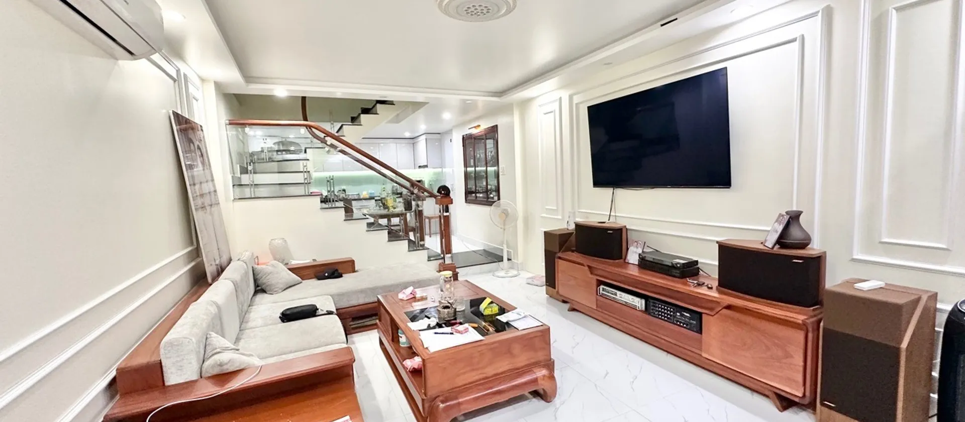 Nhà 4 Tầng Trung Tâm Lê Lợi Có Sân Cổng Riêng Hơn 60m2 - Chỉ Hơn 4 Tỷ Chút Xíu... Bán nhà riêng tại Gia Viên, Hải Phòng 01