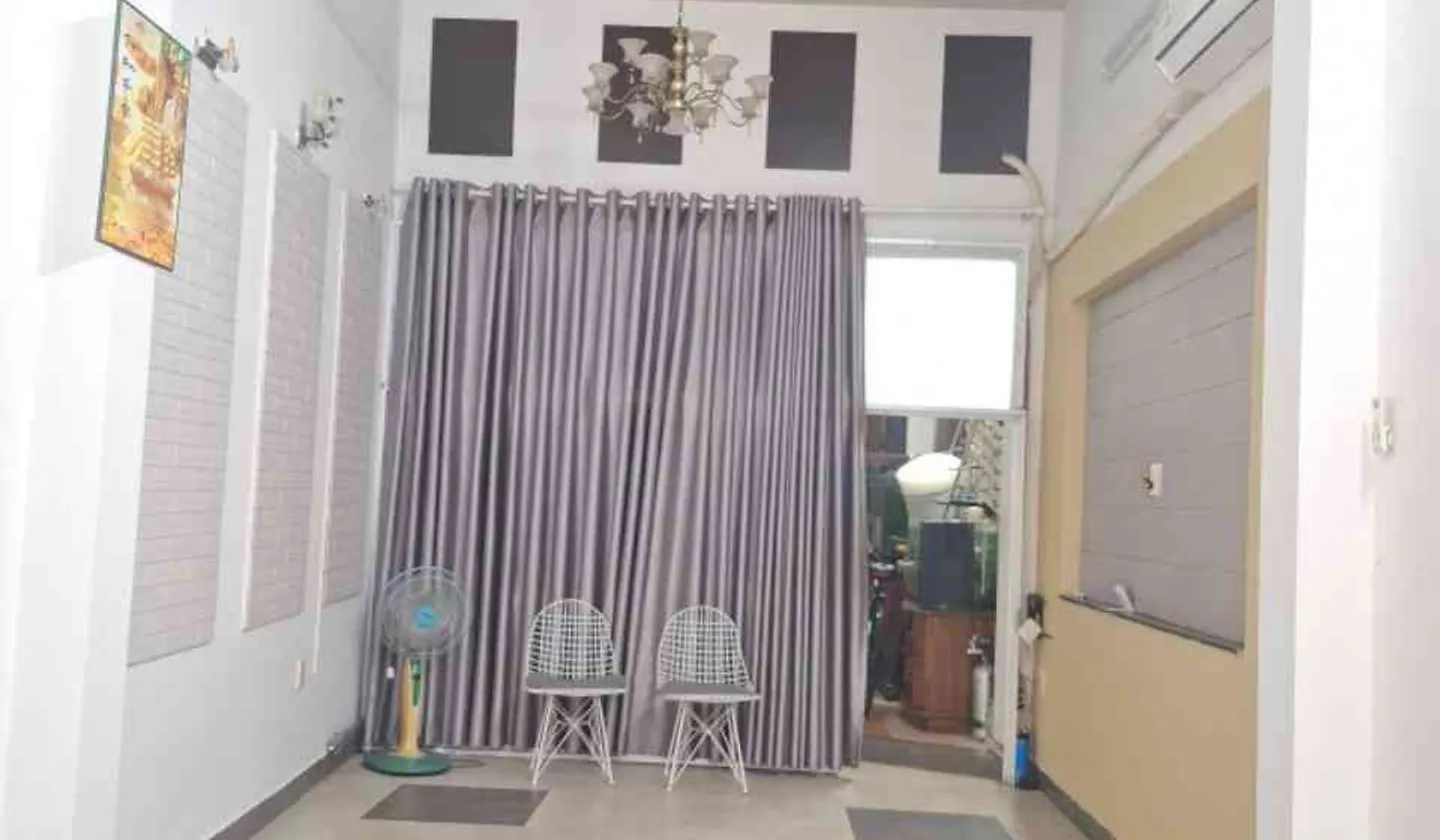 Nhà 2 mặt tiền xanh mát gần Ga Sân Bay T3 Cộng Hoà... Bán nhà riêng tại Tân Bình, Hồ Chí Minh 01