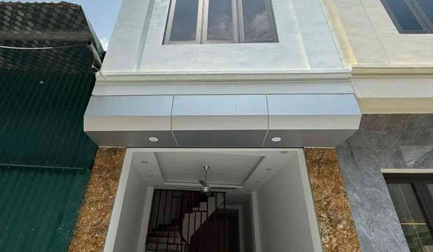 Bán nhà 4 tầng 3 phòng ngủ tại phường Long Biên, Hà Nội... Bán nhà riêng tại Long Biên, Hà Nội 01