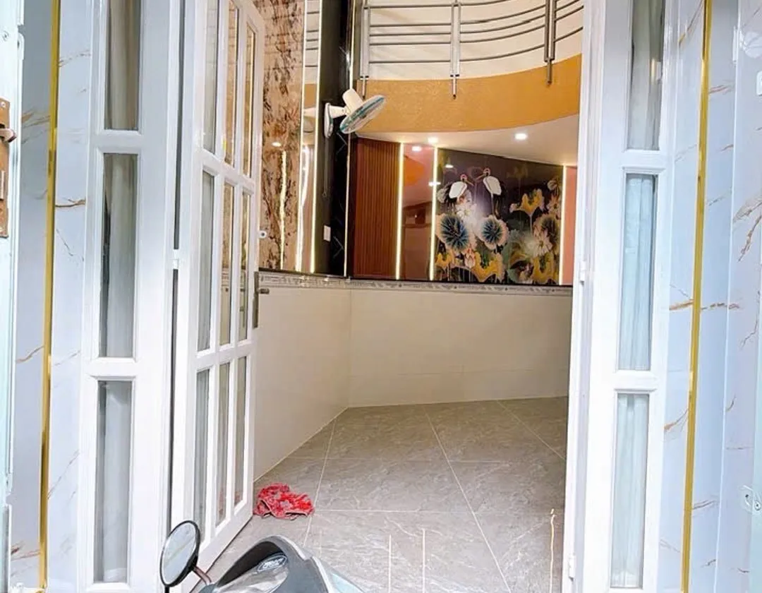 Nhà mới 5 tầng 3 phòng ngủ Quận 4 giá nhỉnh 4.x tỷ, tiện kinh doanh... Bán nhà riêng tại Xóm Chiếu, Hồ Chí Minh 01