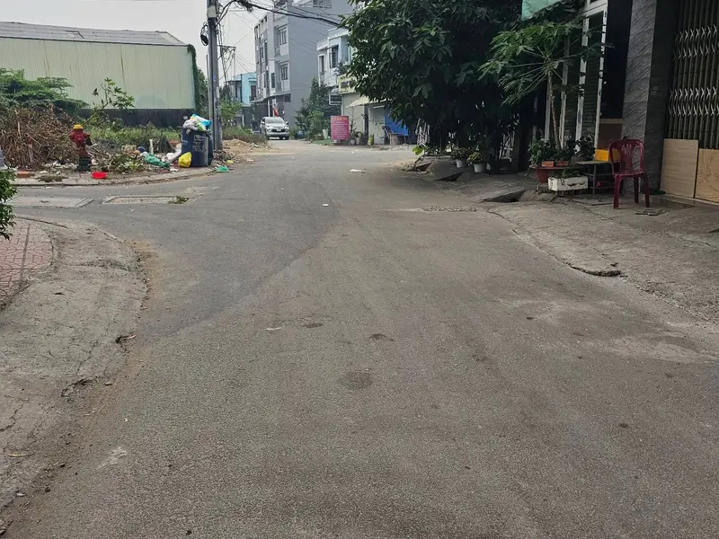 Nhà riêng 2 tầng 4 phòng ngủ tại Bình Tân, vị trí thuận tiện và hẻm rộng xe tải tránh... Bán nhà riêng tại Tân Tạo, Hồ Chí Minh 01