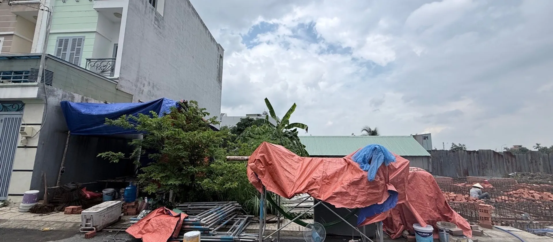 Bán đất Trường Lưu 62m2 hướng Tây Bắc giá 4 tỷ thương lượng... Bán đất tại Long Trường, Hồ Chí Minh 01