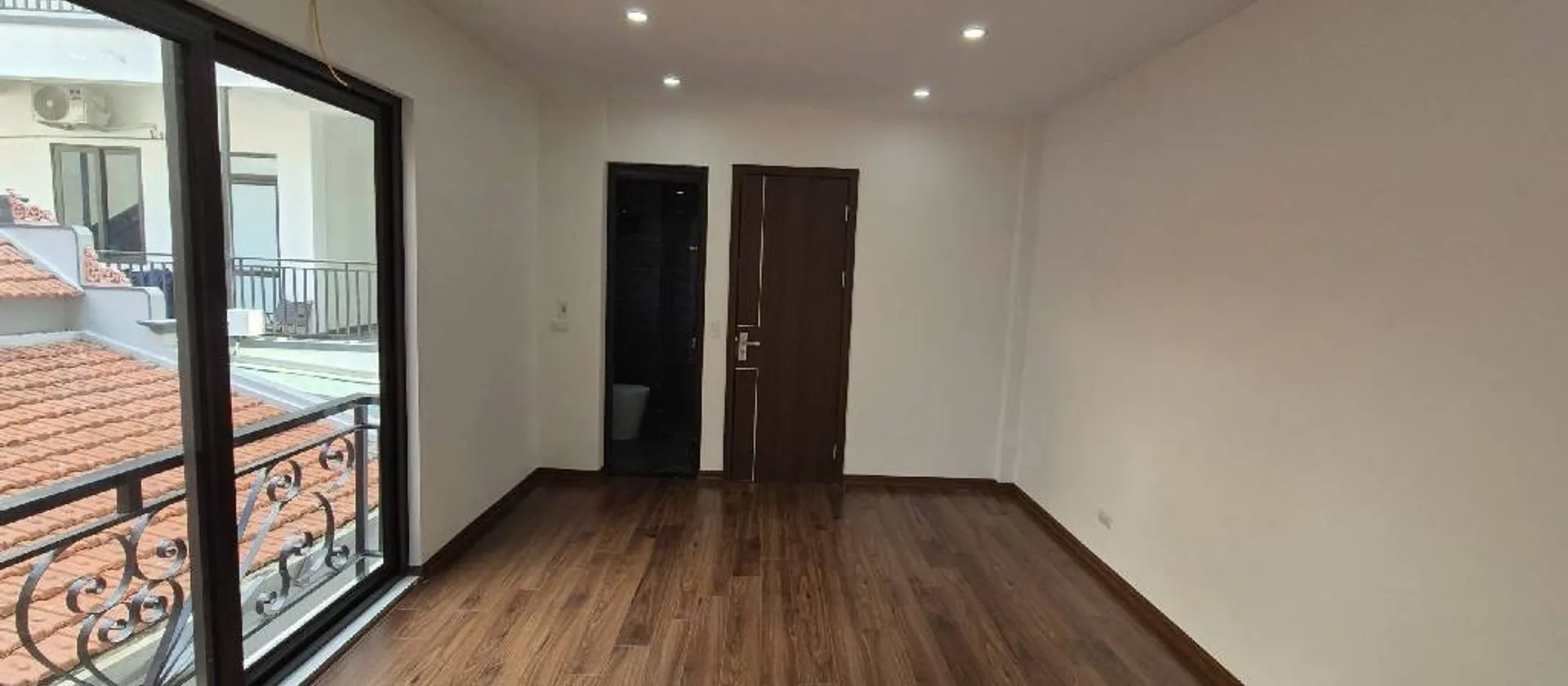 Nhà 5 tầng thiết kế hiện đại, Bùi Xương Trạch, diện tích 30m², 8.3 tỷ... Bán nhà riêng tại Khương Đình, Hà Nội 01