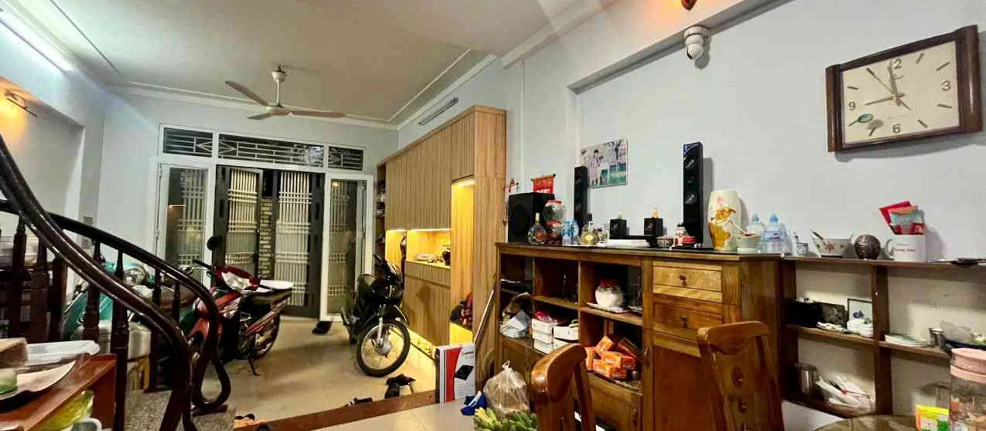 Cơ hội sở hữu nhà riêng đẹp giữa Thanh Xuân và Hoàng Mai với giá hấp dẫn... Bán nhà riêng tại Định Công, Hà Nội 01