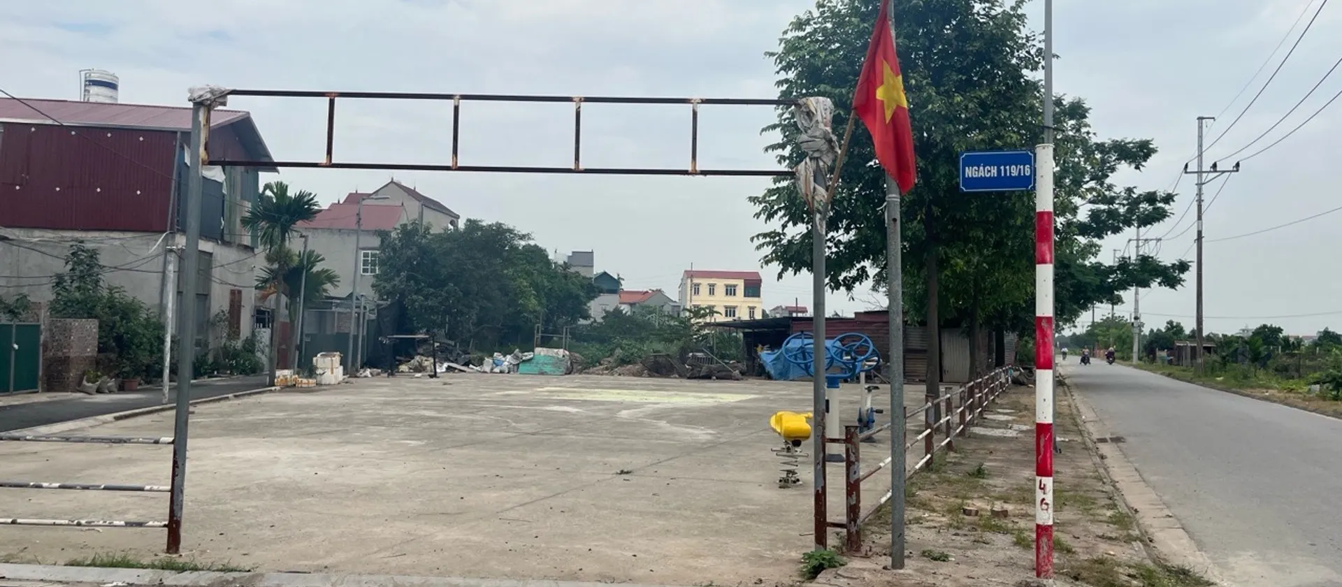 Bán đất diện tích rộng tặng cây nhãn cổ thụ, giá tốt tại Dương Quang... Bán đất tại Thuận An, Hà Nội 01