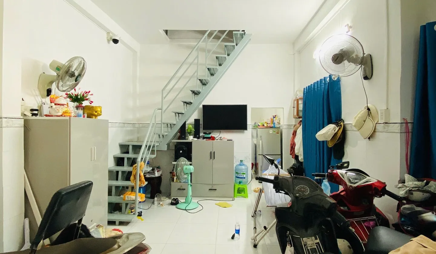 Nhà 2 tầng 34m2 ngang 9m, hẻm ô tô phường Tân Sơn Nhì... Bán nhà riêng tại Tân Sơn Nhì, Hồ Chí Minh 01