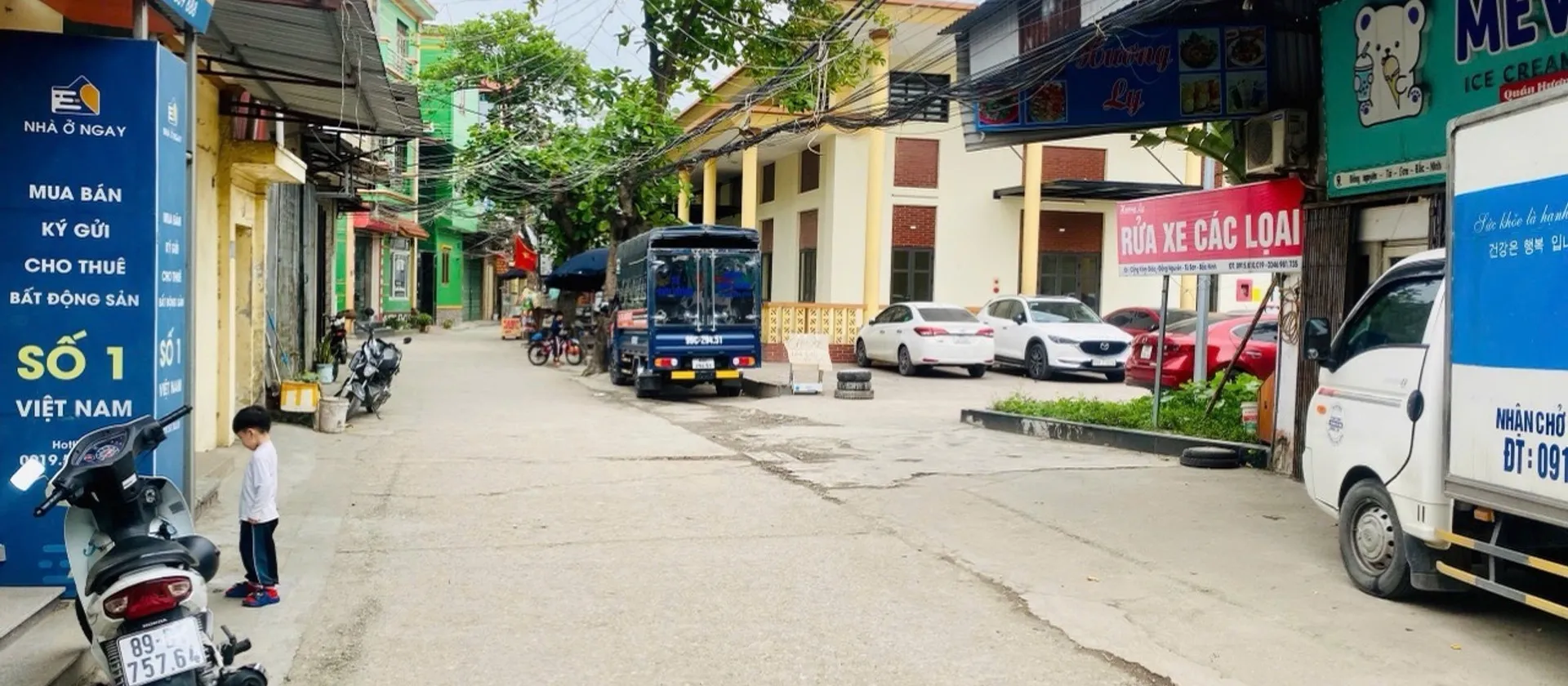 Nhà lô góc tiện ích, ô tô tránh tại Cổng Xóm Giáo... Bán nhà riêng tại Đồng Nguyên, Bắc Ninh 01