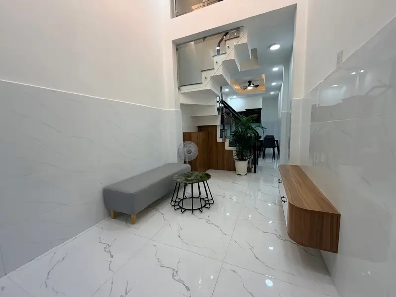 Cơ hội hiếm có sở hữu nhà 4 tầng Lạc Long Quân giá chỉ hơn 5 tỷ... Bán nhà riêng tại Tân Hòa, Hồ Chí Minh 01