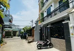 Nhà đẹp 3 lầu giá tốt ngay Quận 2, rộng thoáng, sẵn dọn vào ở... Bán nhà mặt phố tại Bình Trưng, Hồ Chí Minh 03