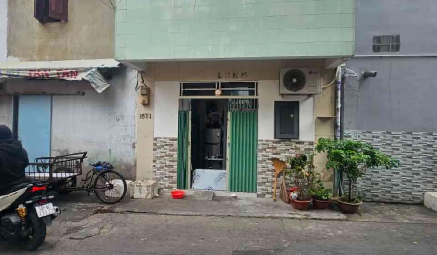 Ngay Quận 11 – Hàn Hải Nguyên, Hồng Bàng
🚚 Hẻm xe tải, đi lại cực tiện, vào trung tâm nhanh... Bán nhà riêng tại Minh Phụng, Hồ Chí Minh 01