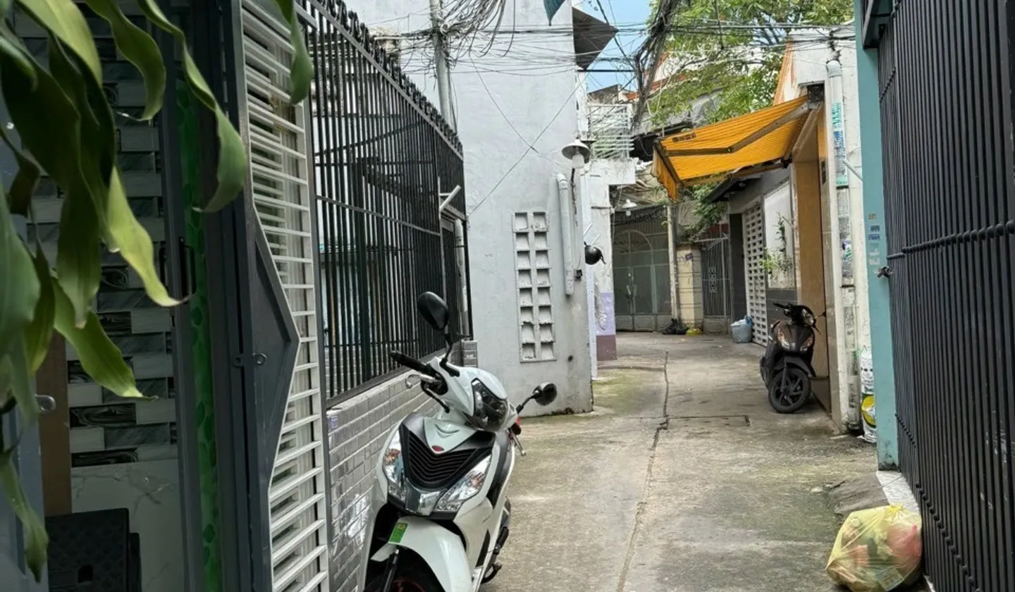 Bán nhà riêng 2 tầng 20m2, p3, Q8 cũ, giá 1.88 tỷ, đường Âu Dương Lân... Bán nhà riêng tại Chánh Hưng, Hồ Chí Minh 01