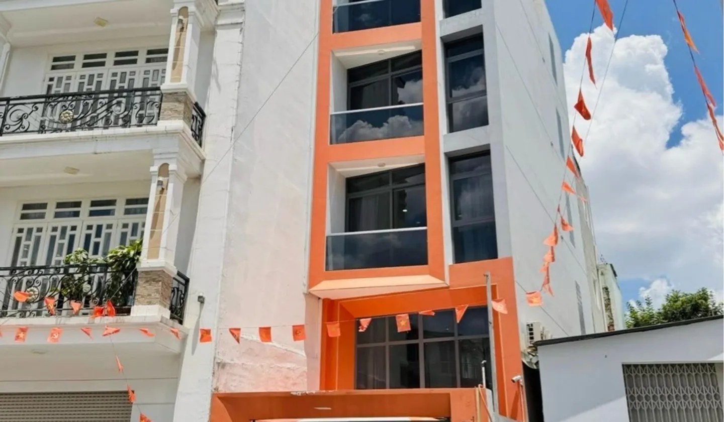 Nhà Mặt Phố Nguyễn Văn Nguyễn Quận 1 - 6 Tầng Thang Máy Sang Trọng... Bán nhà mặt phố tại Tân Định, Hồ Chí Minh 01