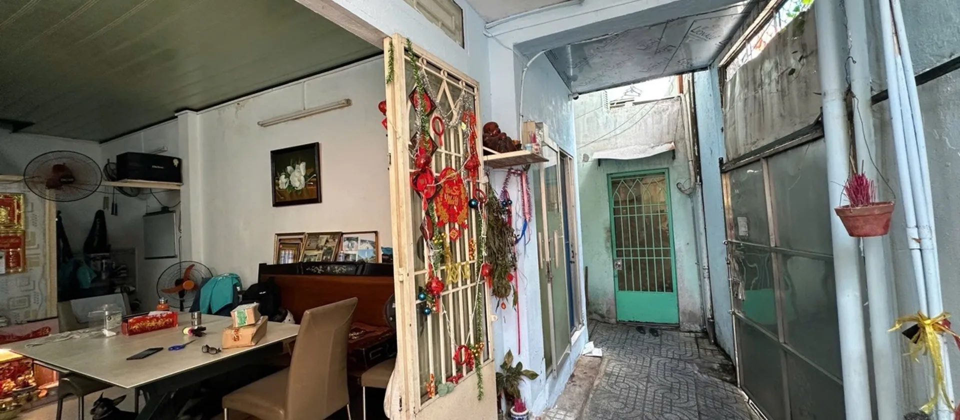 Nhà rộng rãi ngay trung tâm Quận 11, tiềm năng phát triển lớn... Bán nhà riêng tại Phú Thọ, Hồ Chí Minh 01