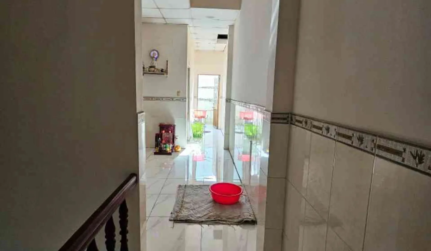Nhà 2 tầng 3 phòng ngủ giá tốt nhất Bình Tân, hẻm xe tải 6m, diện tích 71m2... Bán nhà riêng tại Tân Tạo, Hồ Chí Minh 01