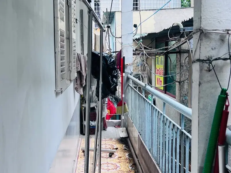 Nhà 2 Tầng 3 Mặt Hẻm Xe Hơi Quay Đầu Quận 1... Bán nhà riêng tại Cầu Ông Lãnh, Hồ Chí Minh 01