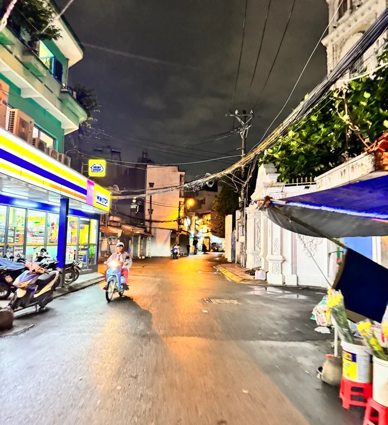 Cơ hội vàng sở hữu nhà 3 tầng 4 phòng ngủ tại Tân Bình, giá chỉ 6.5 tỷ... Bán owner_side tại Tân Hòa, Hồ Chí Minh 01
