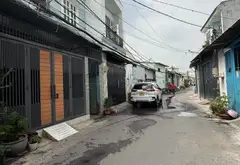 Nhà 2 tầng 4 PN ngay trung tâm quận 12, hẻm xe hơi, giá siêu ưu đãi... Bán nhà riêng tại Đông Hưng Thuận, Hồ Chí Minh 02