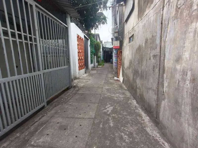 Nhà 2 tầng 4 ngủ Dĩ An giá hợp lý, tiện ích đầy đủ... Bán nhà riêng tại Dĩ An, Hồ Chí Minh 01