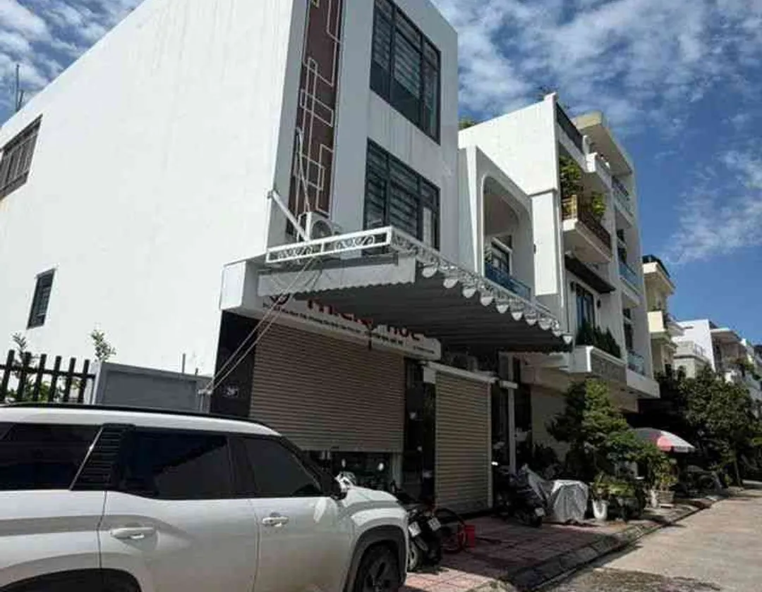 Nhà phố 3 tầng sang trọng tại Cẩm Bình, đón hướng Nam, không gian sống chuẩn mực... Bán nhà riêng tại Cẩm Phả, Quảng Ninh 01