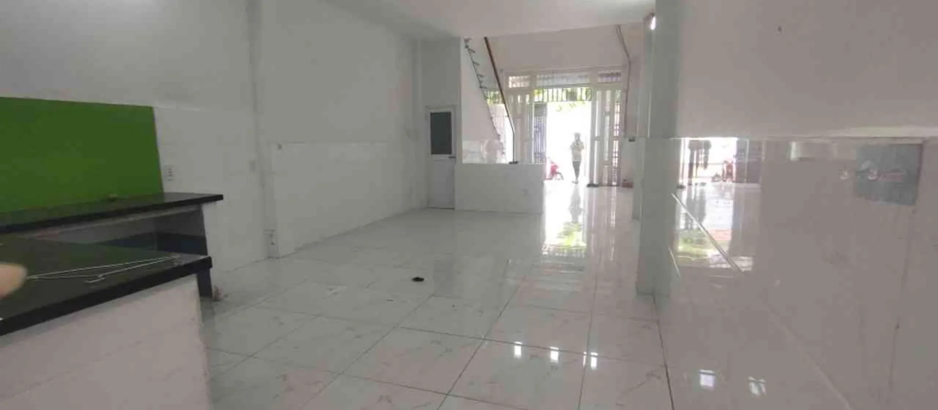 Nhà mặt tiền 2 tầng DTSD gần 90m2, ngay trung tâm Q12, chỉ có 4.2 đồng... Bán nhà mặt phố tại Trung Mỹ Tây, Hồ Chí Minh 01