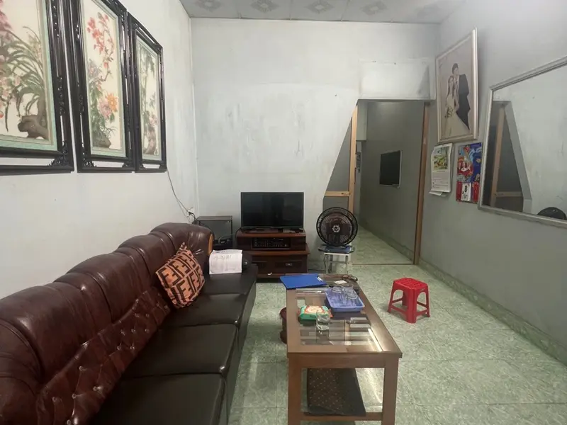 Nhà Ngõ Đường Trần Phú Cao Xanh- Ô Tô Đỗ Cửa 24/7 - 110m2 - Chỉ hơn 1 Tỷ... Bán nhà riêng tại Cao Xanh, Quảng Ninh 01