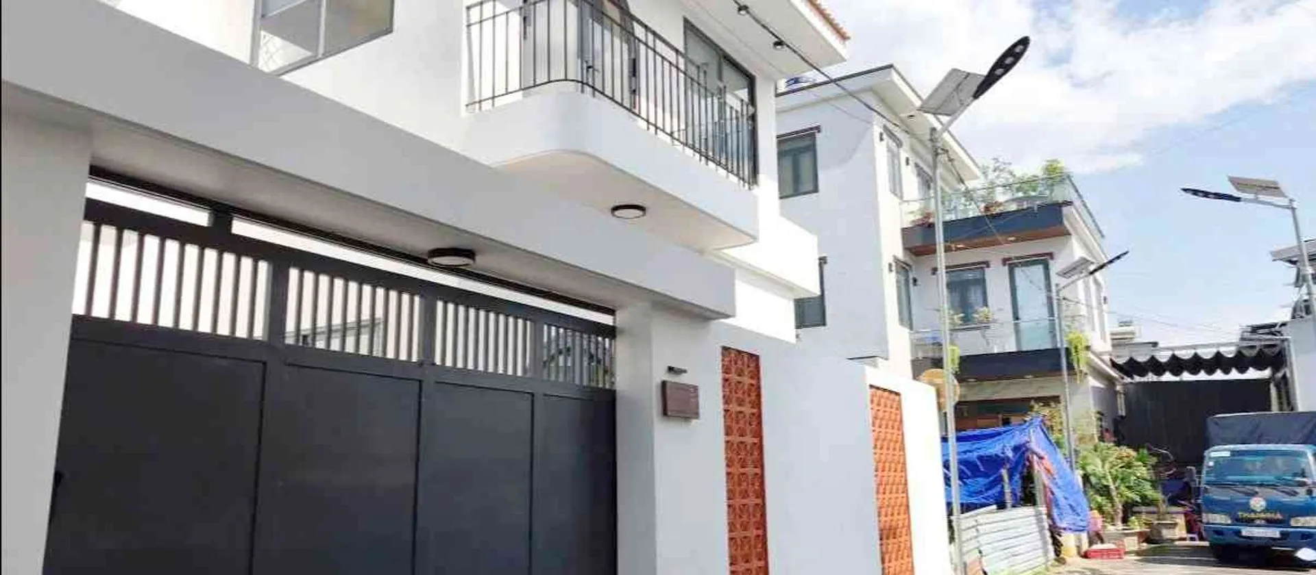 Bán nhà riêng 2 tầng rộng 82m² tại phường Dĩ An, TP.HCM, giá 4,8 tỷ đồng... Bán nhà riêng tại Dĩ An, Hồ Chí Minh 01
