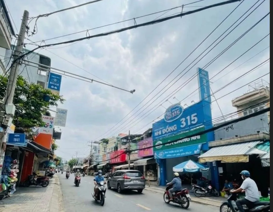 ❤️ NHÀ MẶT TIỀN CHỢ NGUYỄN VĂN QUÁ – 84m2 - CHỈ 5,x TỶ- VỪA Ở VỪA KINH DOANH - P. ĐÔNG HƯNG THUẬN-... Bán nhà mặt phố tại Đông Hưng Thuận, Hồ Chí Minh 01