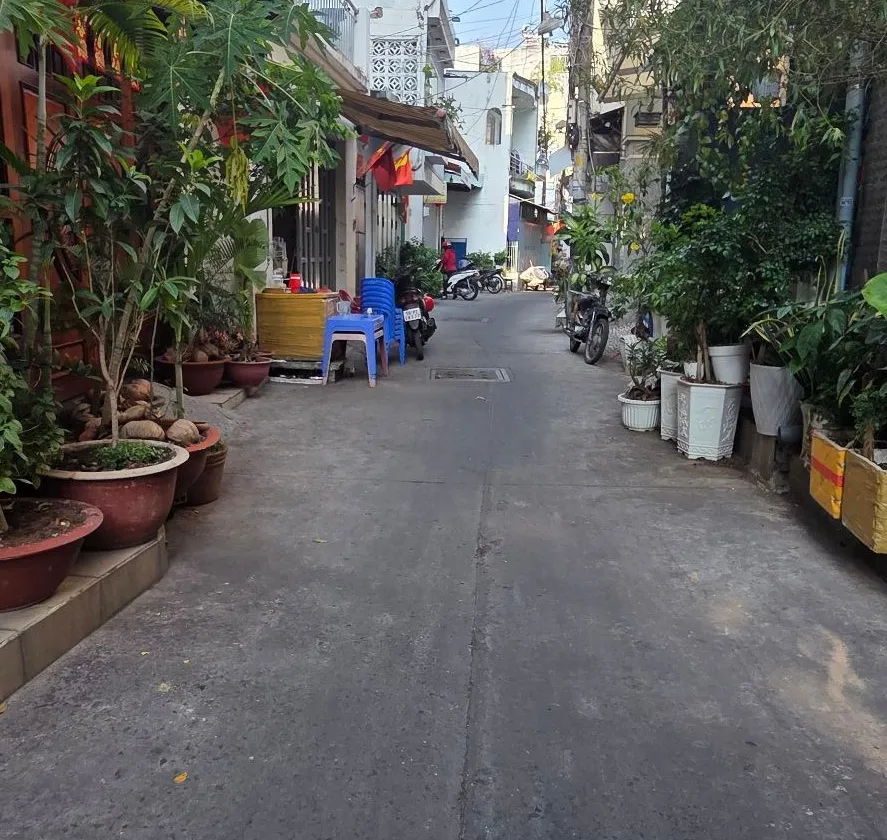 Bán nhà 2 tầng 6 phòng ngủ tại Tân Bình, diện tích 60,5m2... Bán nhà riêng tại Tân Sơn, Hồ Chí Minh 01